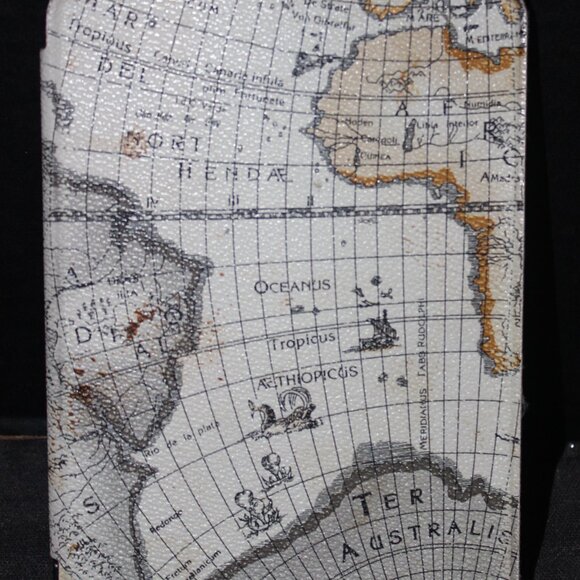 Amazon Kindle Voyager - Picture 8 of 9